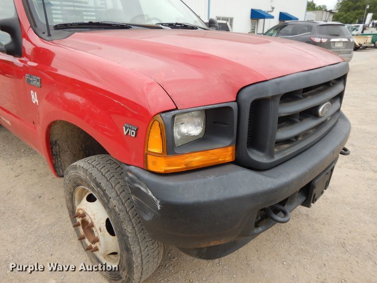 image for item DE5724 2001 Ford F450 Super Duty  flatbed truck