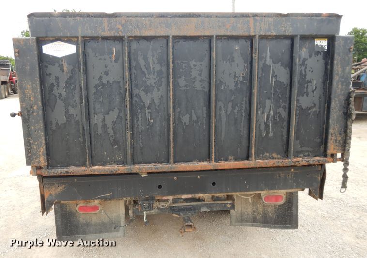 image for item DE5724 2001 Ford F450 Super Duty  flatbed truck