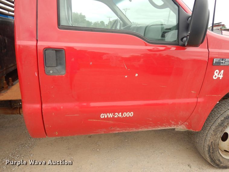 image for item DE5724 2001 Ford F450 Super Duty  flatbed truck