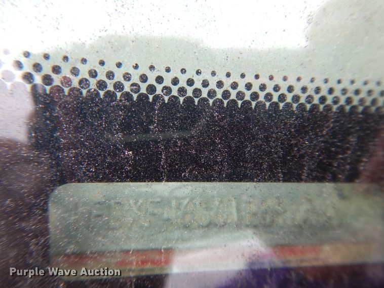 image for item DE5724 2001 Ford F450 Super Duty  flatbed truck