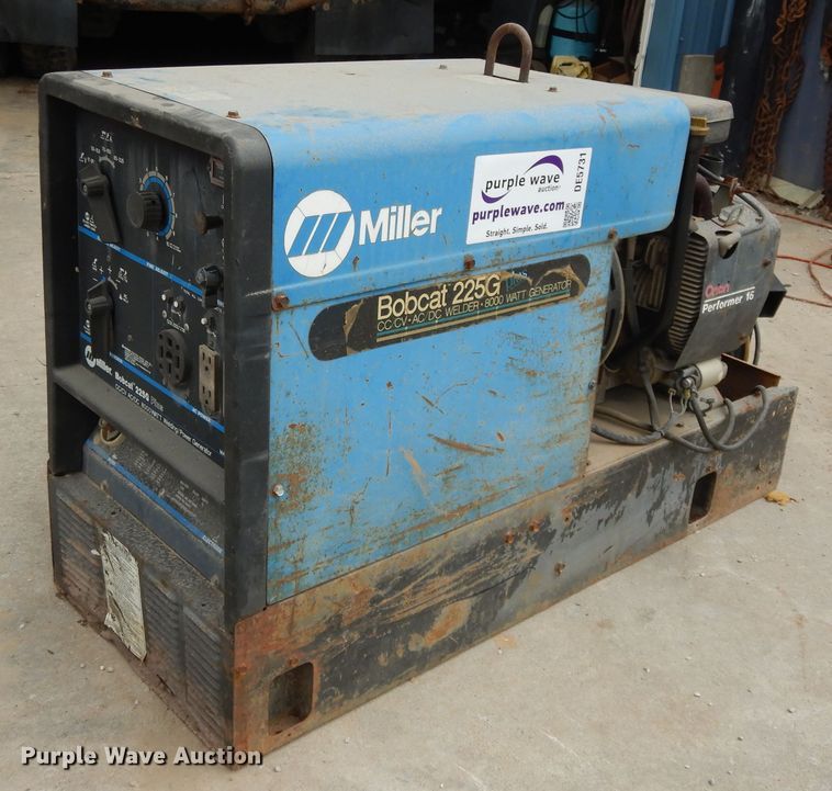 image for item DE5731 Miller Bobcat 225G welder/generator