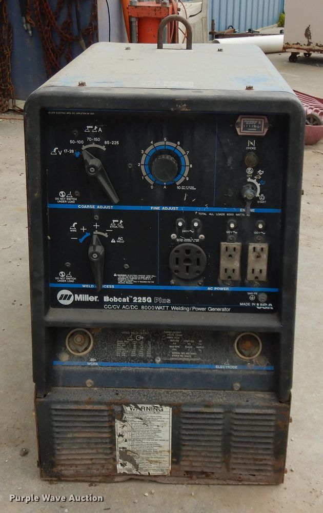 image for item DE5731 Miller Bobcat 225G welder/generator