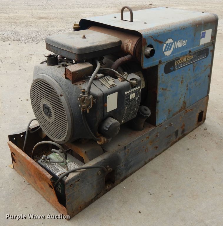 image for item DE5731 Miller Bobcat 225G welder/generator