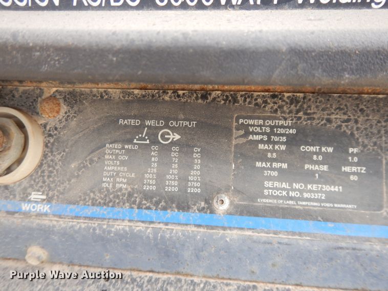 image for item DE5731 Miller Bobcat 225G welder/generator