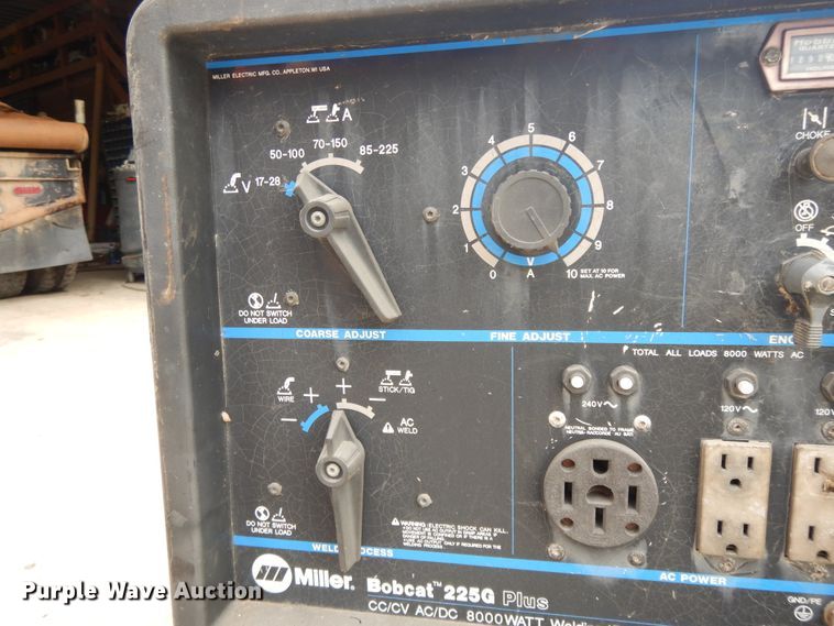 image for item DE5731 Miller Bobcat 225G welder/generator
