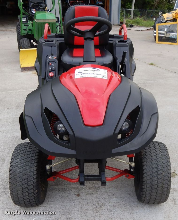 image for item DE5742 Raven MPV 7100 utility vehicle