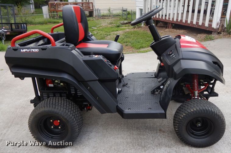 image for item DE5742 Raven MPV 7100 utility vehicle