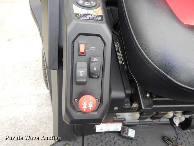 image for item DE5742 Raven MPV 7100 utility vehicle