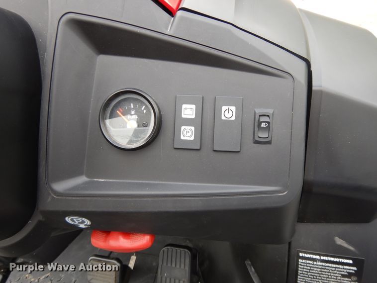 image for item DE5742 Raven MPV 7100 utility vehicle