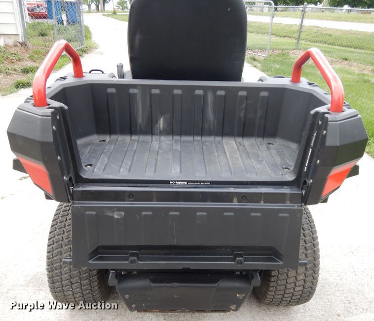 image for item DE5742 Raven MPV 7100 utility vehicle