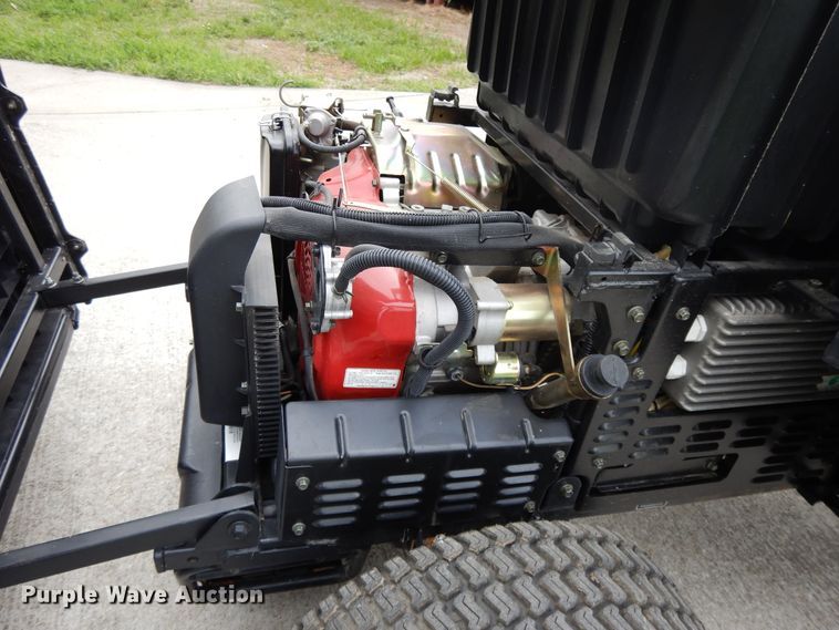 image for item DE5742 Raven MPV 7100 utility vehicle
