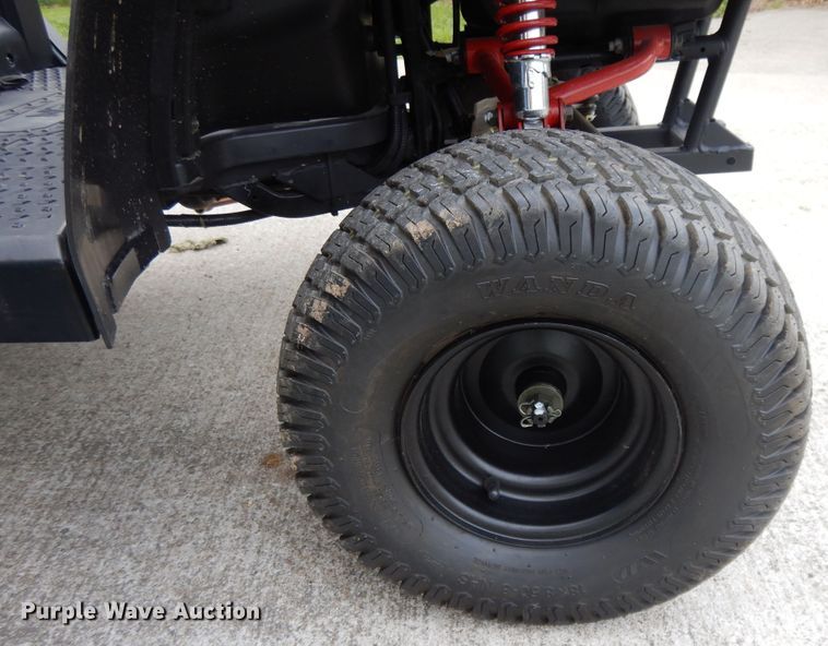 image for item DE5742 Raven MPV 7100 utility vehicle