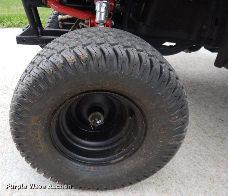 image for item DE5742 Raven MPV 7100 utility vehicle