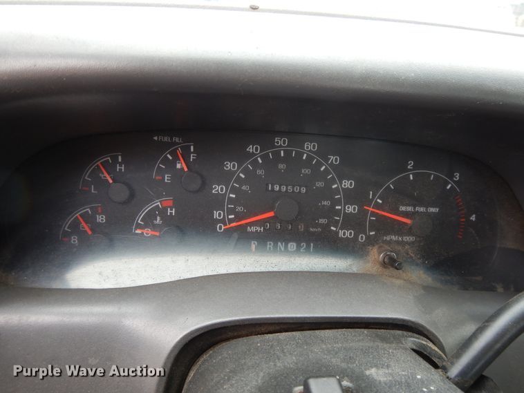 image for item DE5749 2000 Ford F350 Super Duty  Crew Cab pickup truck cab and chassis