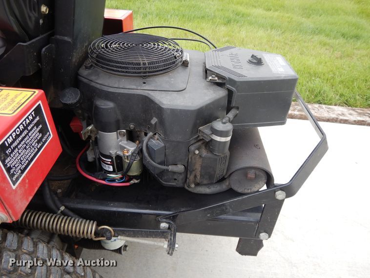 image for item DE5755 Country Clipper 2504MT ZTR lawn mower