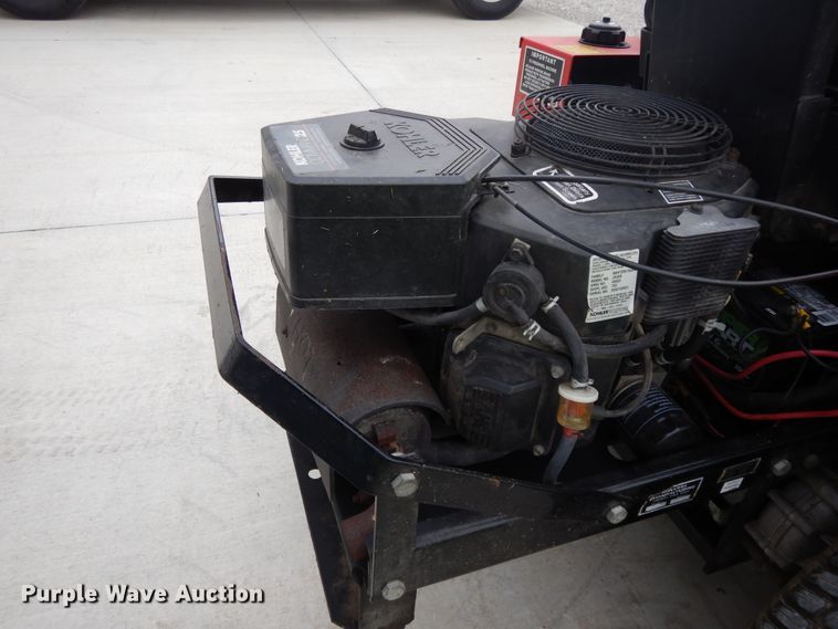 image for item DE5755 Country Clipper 2504MT ZTR lawn mower