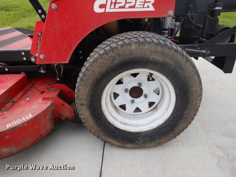 image for item DE5755 Country Clipper 2504MT ZTR lawn mower