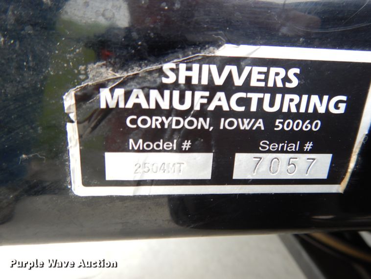 image for item DE5755 Country Clipper 2504MT ZTR lawn mower