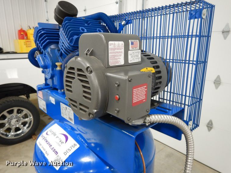 image for item DE5756 2013 Quincy QT54 air compressor