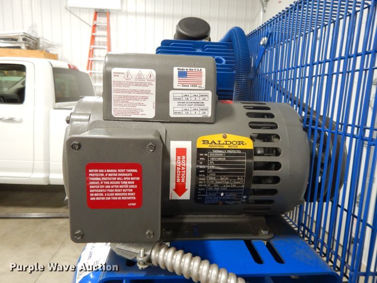 image for item DE5756 2013 Quincy QT54 air compressor