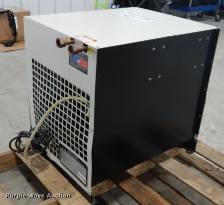 image for item DE5757 1997 Ingersoll Rand DXR35 air chiller