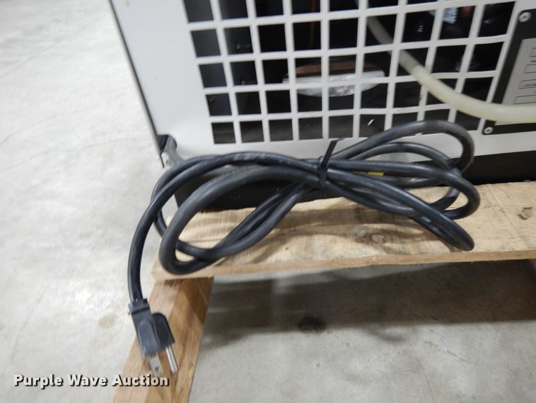 image for item DE5757 1997 Ingersoll Rand DXR35 air chiller