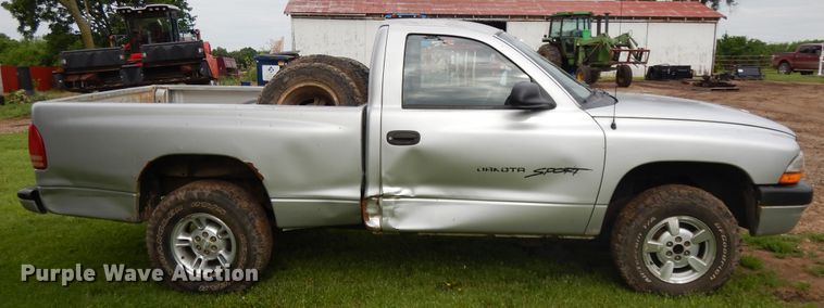image for item DE5791 2001 Dodge Dakota  pickup truck