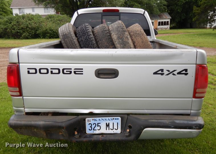 image for item DE5791 2001 Dodge Dakota  pickup truck