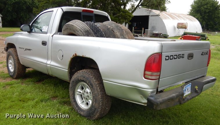 image for item DE5791 2001 Dodge Dakota  pickup truck