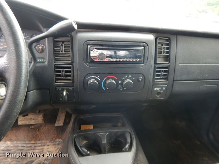 image for item DE5791 2001 Dodge Dakota  pickup truck