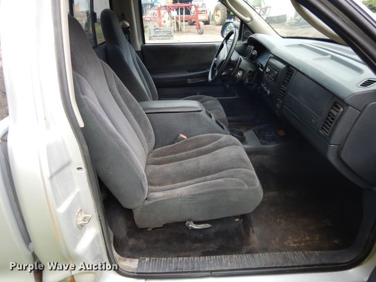 image for item DE5791 2001 Dodge Dakota  pickup truck