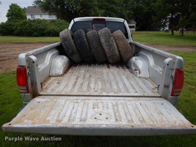 image for item DE5791 2001 Dodge Dakota  pickup truck