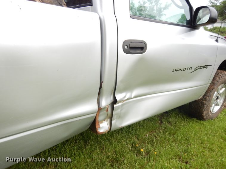 image for item DE5791 2001 Dodge Dakota  pickup truck