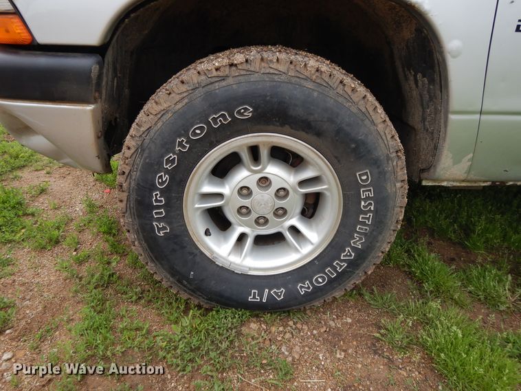 image for item DE5791 2001 Dodge Dakota  pickup truck