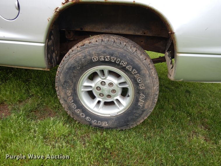 image for item DE5791 2001 Dodge Dakota  pickup truck