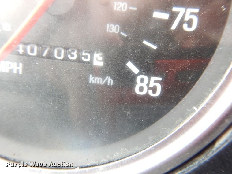 image for item DE5792 2002 Sterling L-Line  semi truck