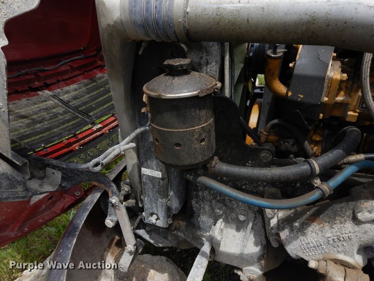 image for item DE5792 2002 Sterling L-Line  semi truck