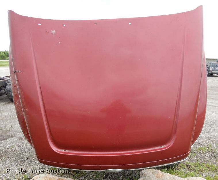 image for item DE5792 2002 Sterling L-Line  semi truck