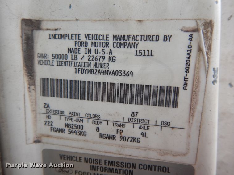 image for item DE5793 1991 Ford L8000  truck cab and chassis