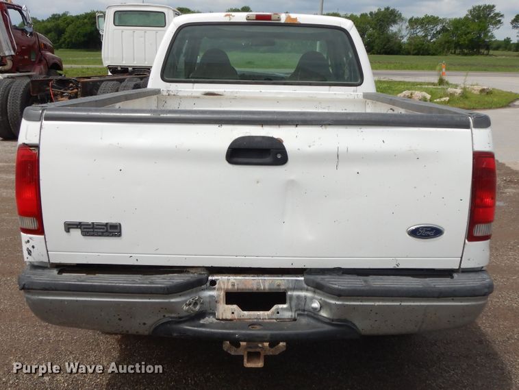 image for item DE5794 1999 Ford F250 Super Duty  SuperCab pickup truck