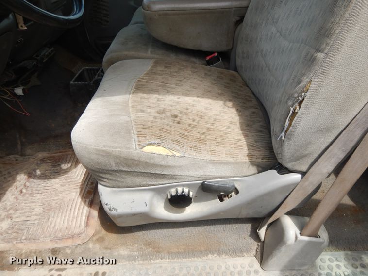 image for item DE5794 1999 Ford F250 Super Duty  SuperCab pickup truck