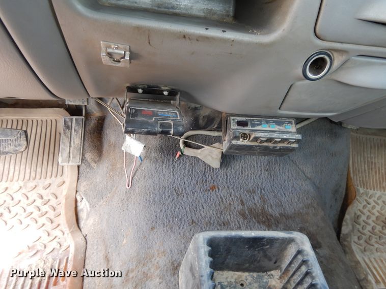 image for item DE5794 1999 Ford F250 Super Duty  SuperCab pickup truck