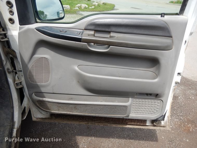 image for item DE5794 1999 Ford F250 Super Duty  SuperCab pickup truck