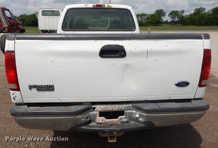 image for item DE5794 1999 Ford F250 Super Duty  SuperCab pickup truck