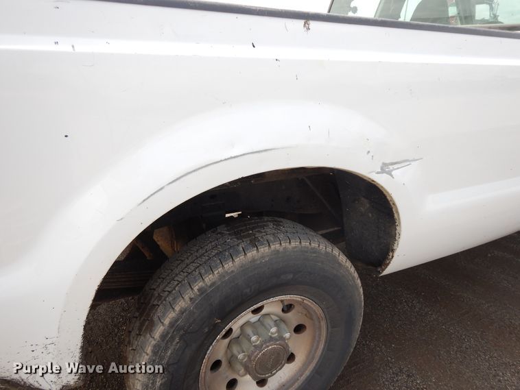 image for item DE5794 1999 Ford F250 Super Duty  SuperCab pickup truck