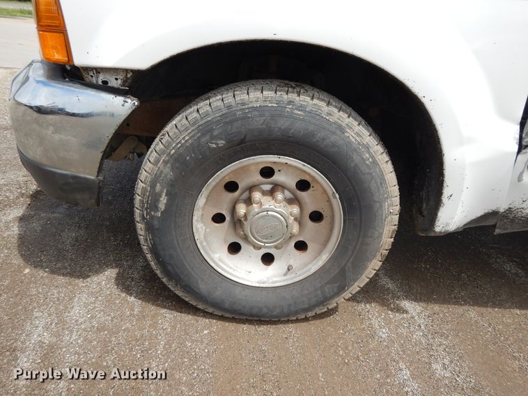 image for item DE5794 1999 Ford F250 Super Duty  SuperCab pickup truck