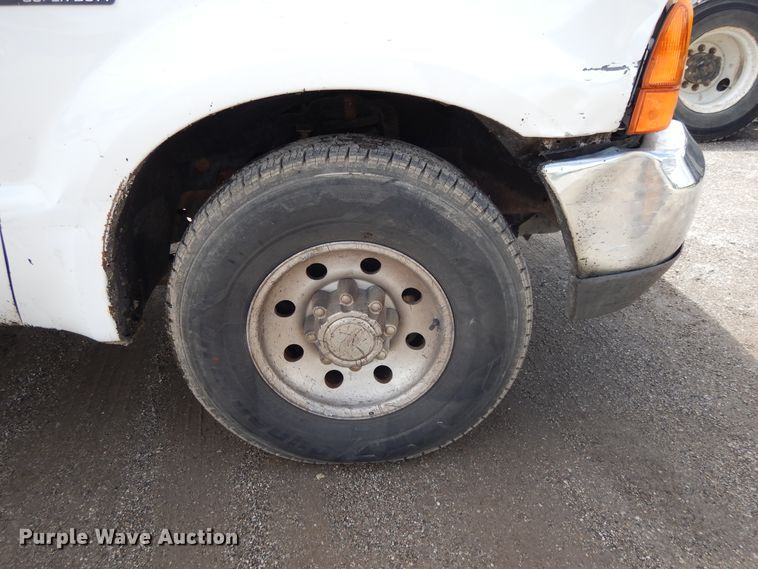 image for item DE5794 1999 Ford F250 Super Duty  SuperCab pickup truck