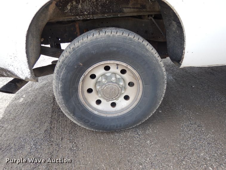 image for item DE5794 1999 Ford F250 Super Duty  SuperCab pickup truck