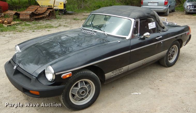 image for item DF3130 1980 MG B  convertible