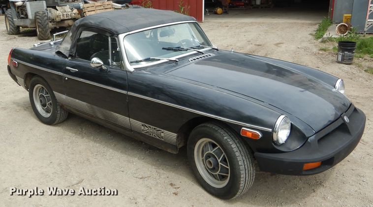 image for item DF3130 1980 MG B  convertible